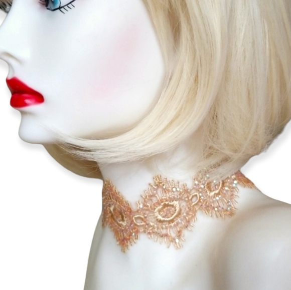 Amrita Singh Marta Lace Choker - Picture 2 of 10